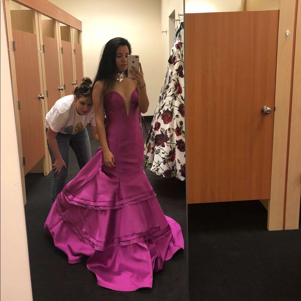 Beautiful never worn prom dress